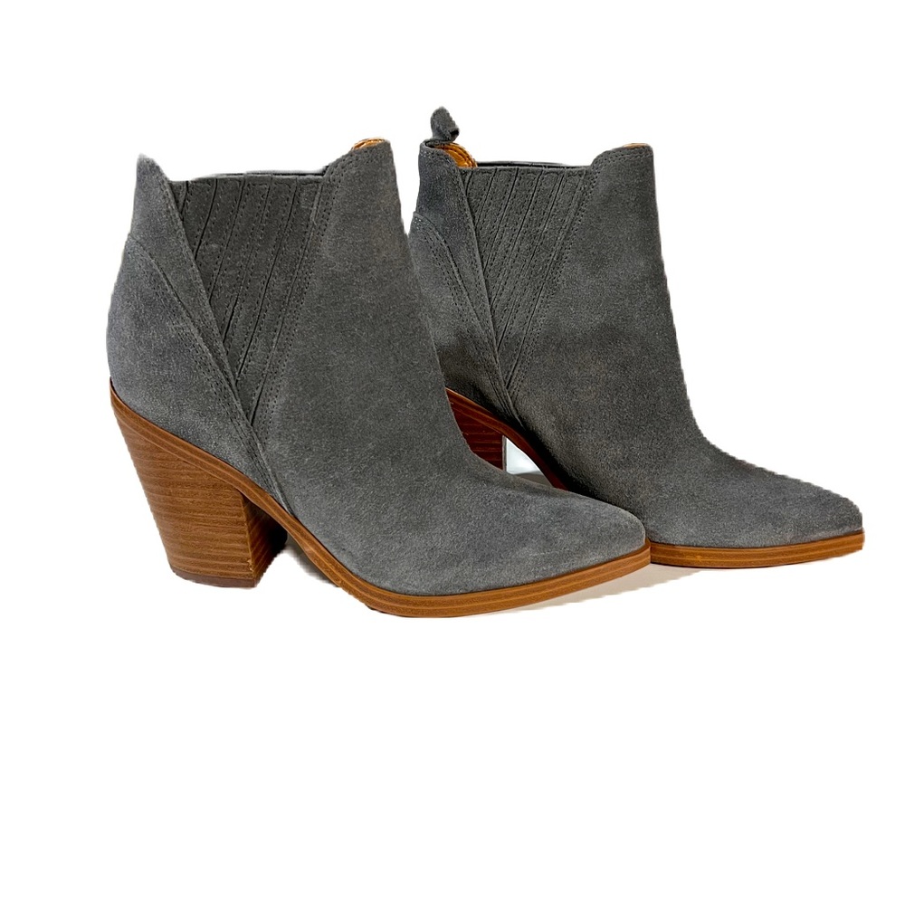 MARC FISHER BOOTS SIZE 6.5 NWOT